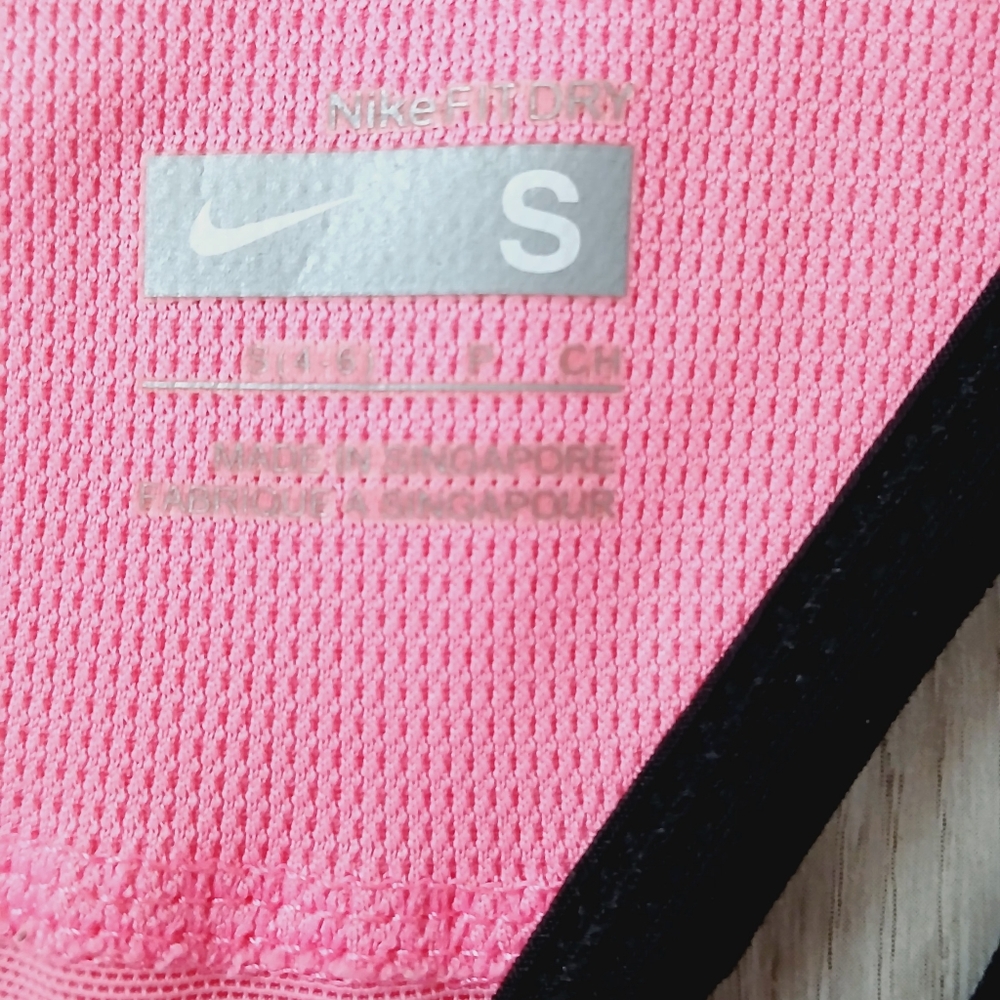 Nike Dri-Fit Performance Athletic Racerback Tank with Built in Sports Bra Small - Picture 3 of 6